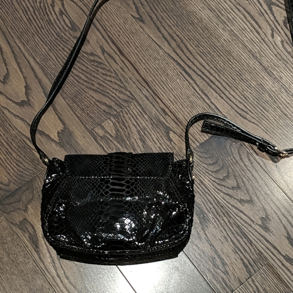 Authentic Michael Kors crossbody - Picture 3 of 6